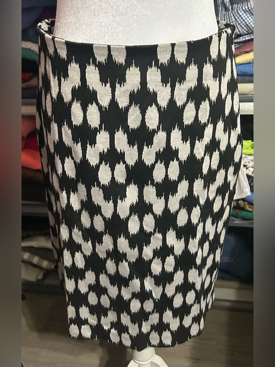 Grace Elements Dresses & Skirts - Grace Elements Black and White Abstract Print Pencil Skirt Size 10